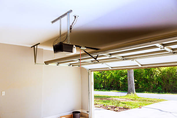 Top rated local Garage Door specialists in Goodman, MO